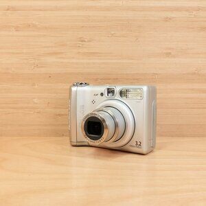 Canon PowerShot A510 Digital Camera / 3.2MP / 4× Optical Zoom / Tested